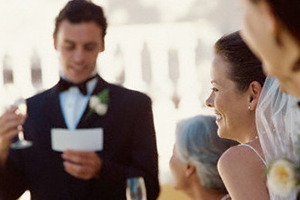 結婚式のスピーチ 友人として感動を与えるスピーチの作り方